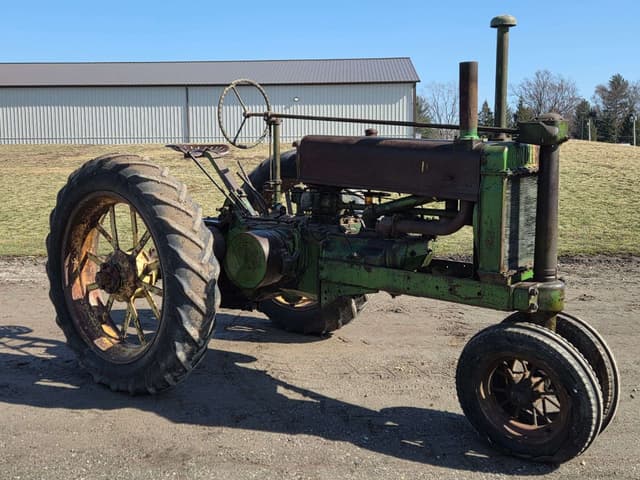 Image of John Deere A equipment image 2