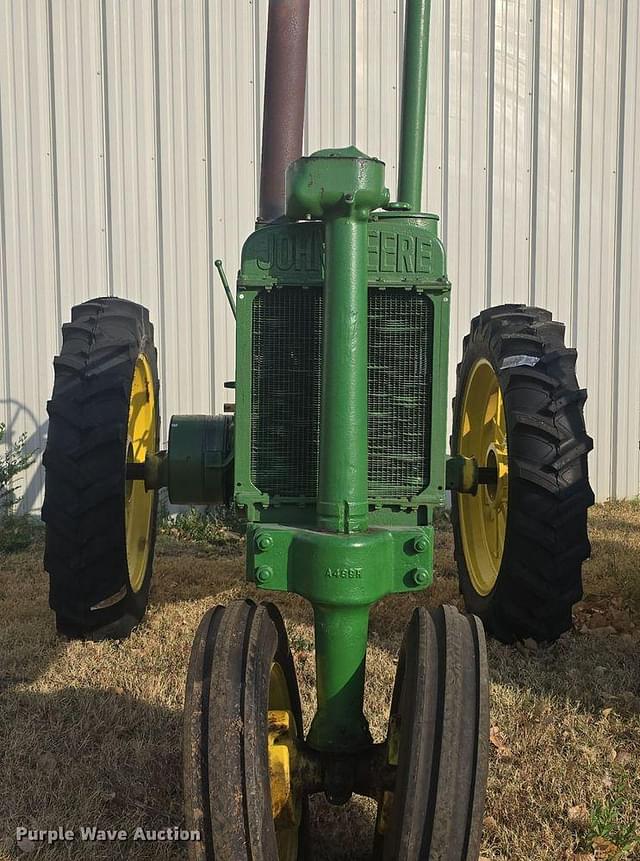 Image of John Deere A equipment image 1
