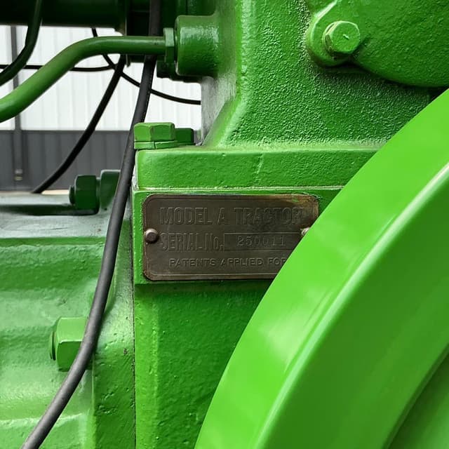 Image of John Deere A equipment image 1