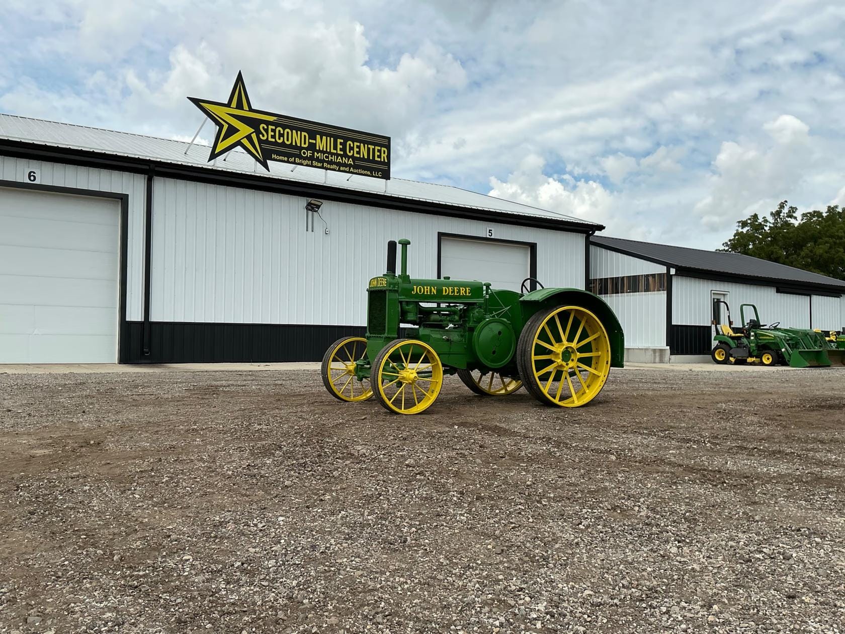 1935 John Deere A Equipment Image0