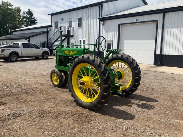 Image of John Deere A equipment image 2