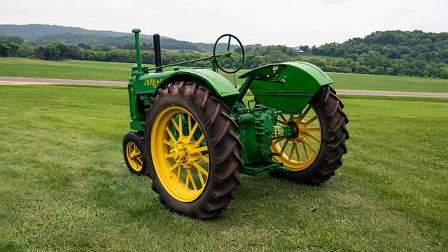 Image of John Deere A equipment image 4