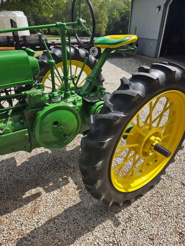 Image of John Deere B equipment image 2