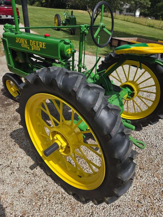 Image of John Deere B equipment image 3