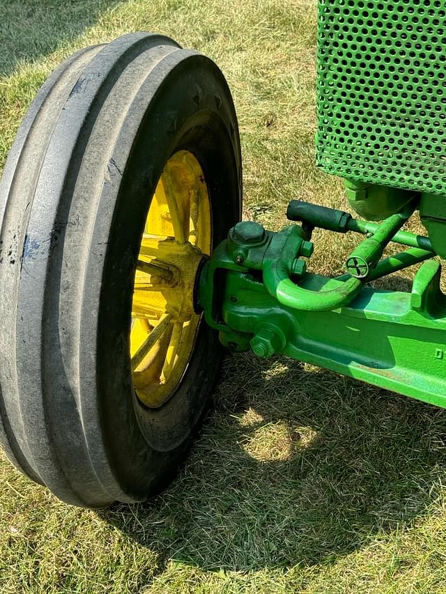 Image of John Deere D equipment image 4