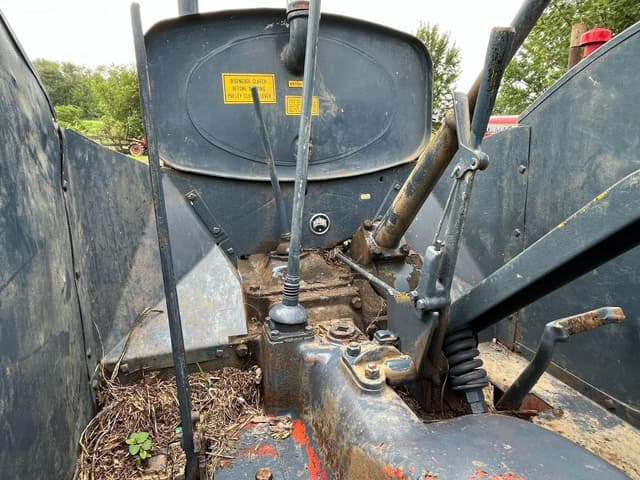 Image of McCormick-Deering WD-40 equipment image 4