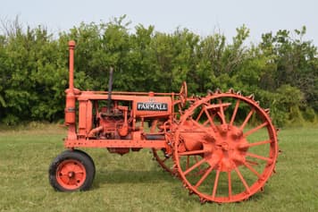 Main image Farmall F-12