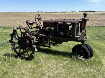 Main image Farmall F-20