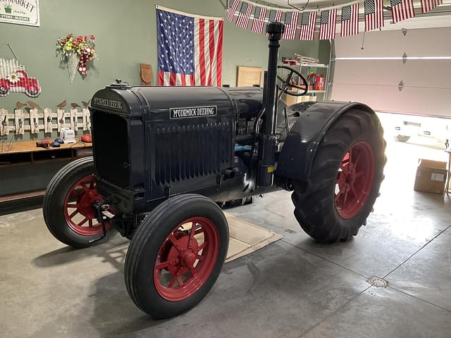 Image of International Harvester 10-20 equipment image 1