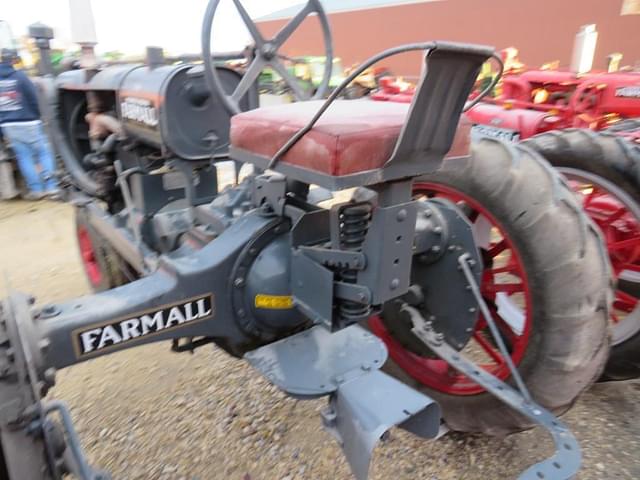 Image of Farmall F-20 equipment image 4