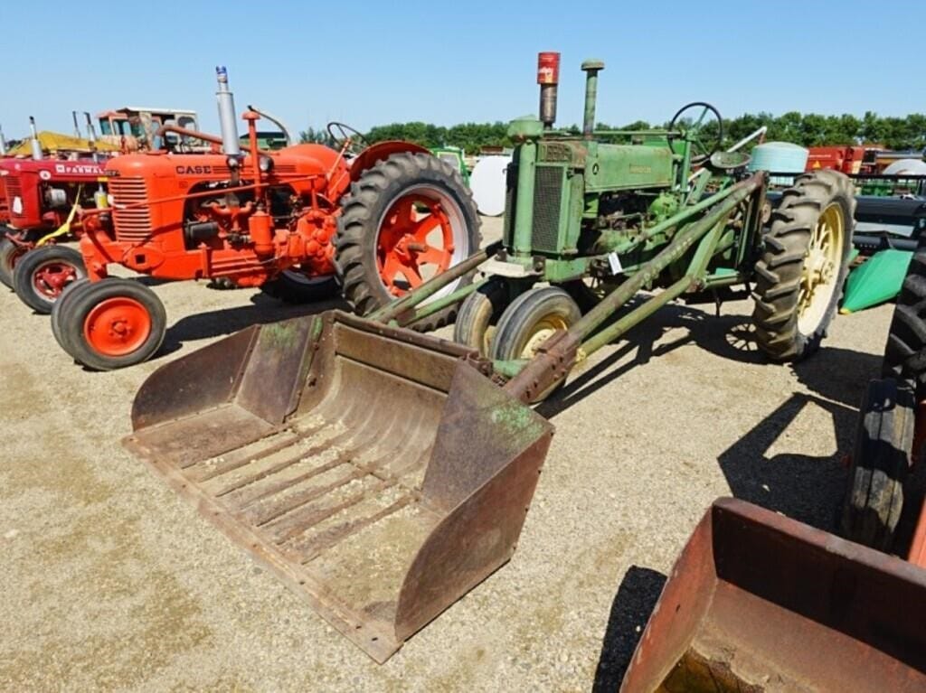 1936 John Deere A Equipment Image0