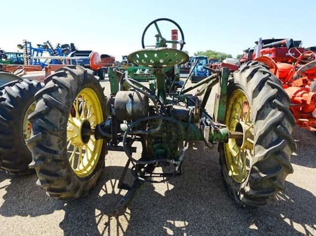 Image of John Deere A equipment image 2