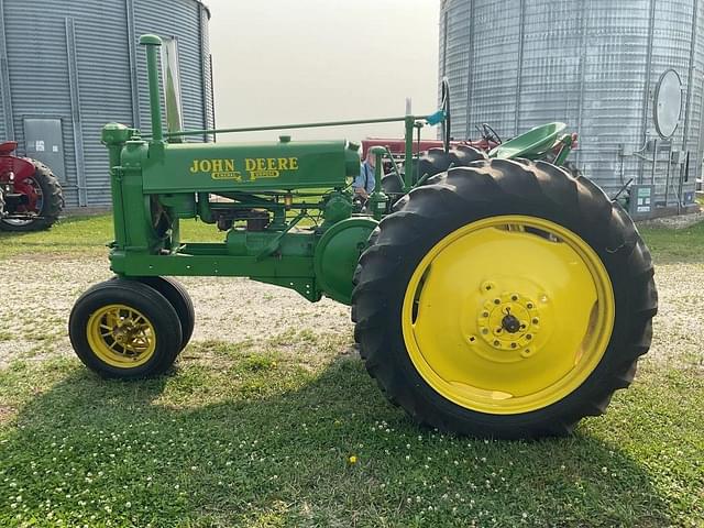 Image of John Deere A equipment image 3