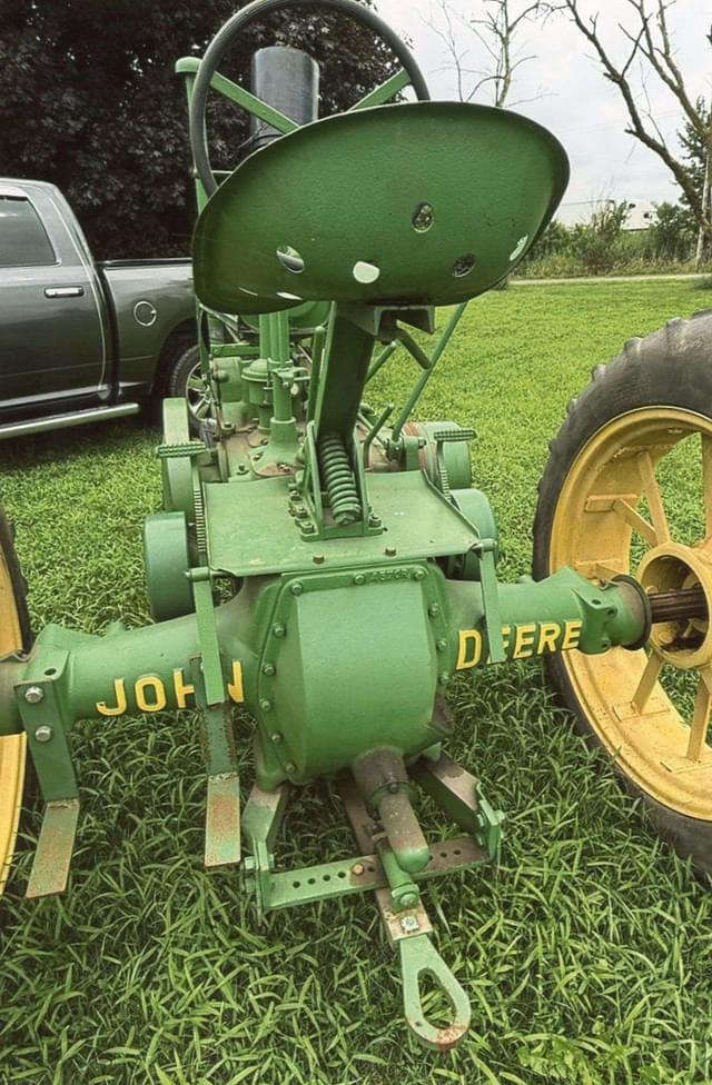 Image of John Deere A equipment image 4