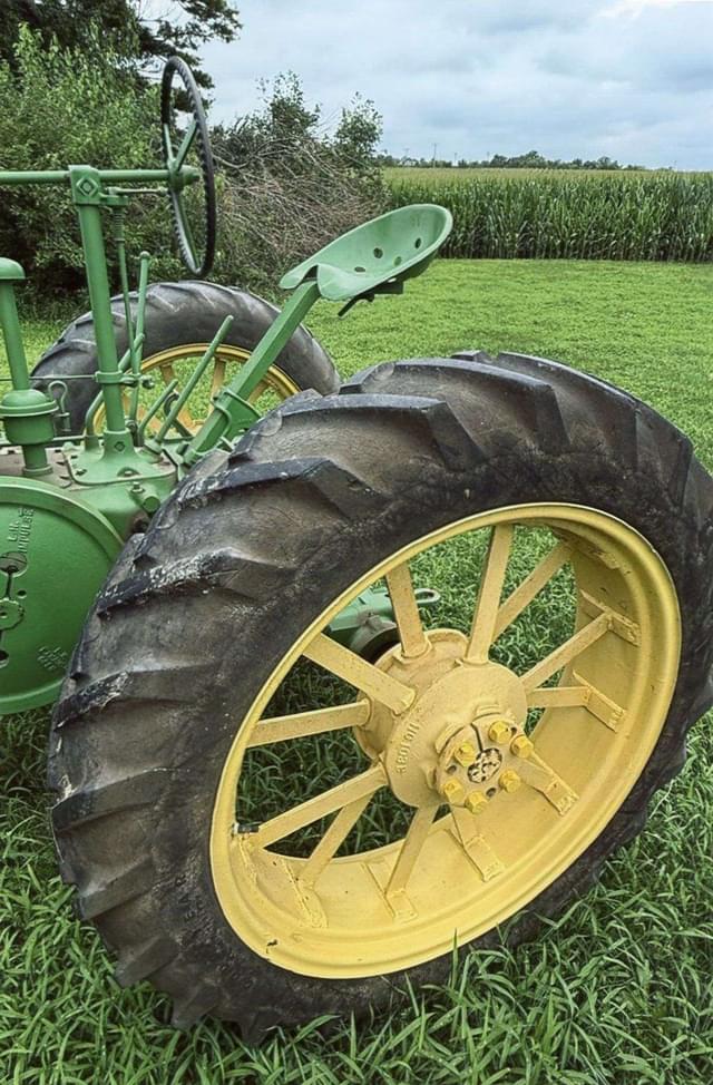Image of John Deere A equipment image 2
