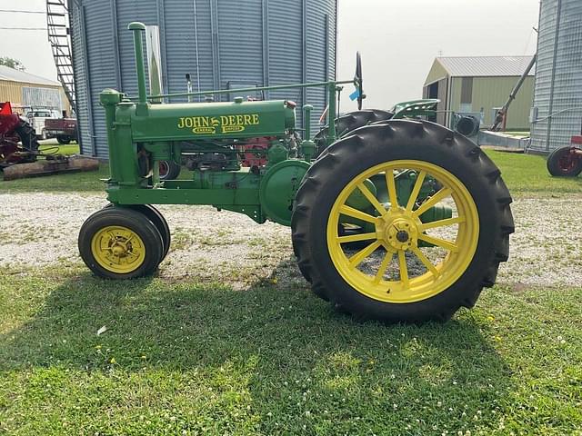 Image of John Deere A equipment image 1