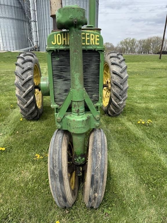 Image of John Deere A equipment image 1
