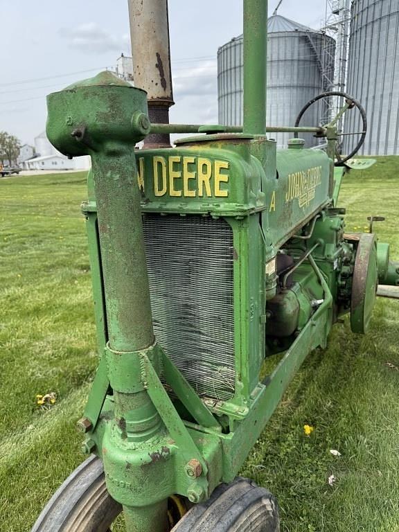 Image of John Deere A equipment image 2