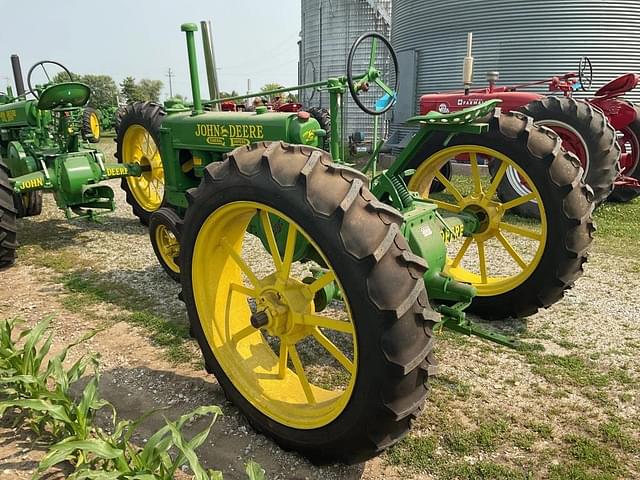 Image of John Deere B equipment image 4