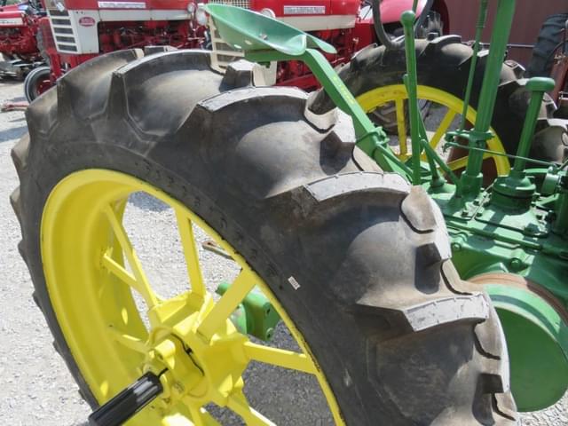 Image of John Deere B equipment image 2