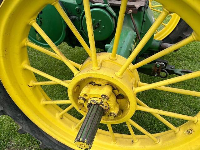 Image of John Deere B equipment image 4