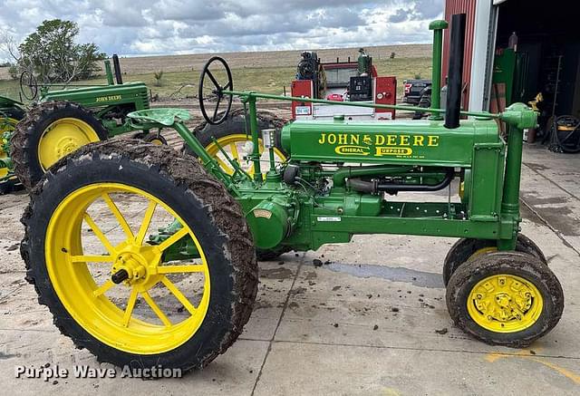 Image of John Deere B equipment image 3