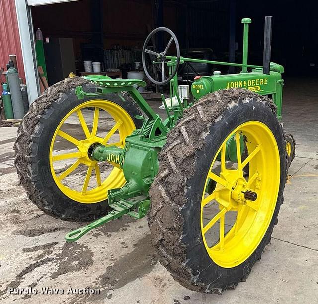 Image of John Deere B equipment image 4