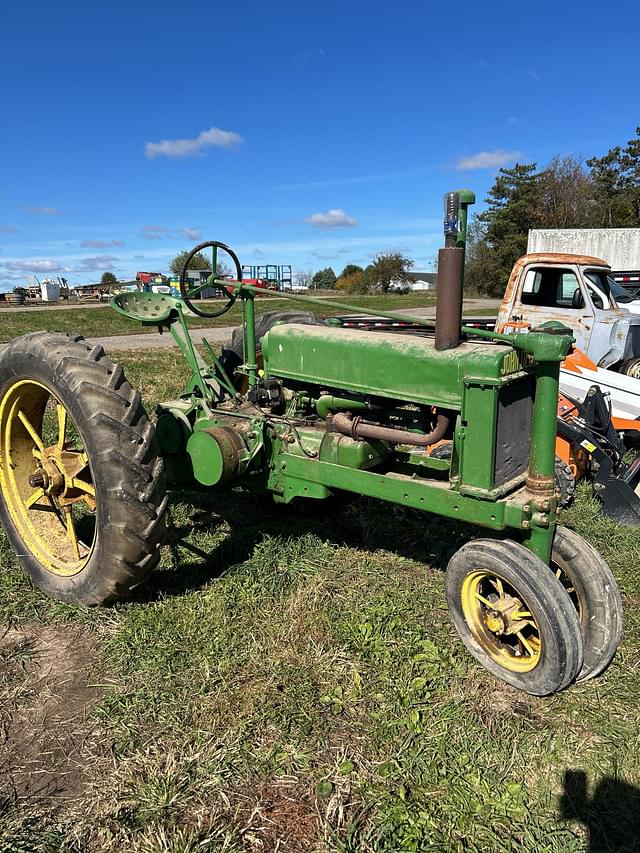 Image of John Deere B equipment image 3