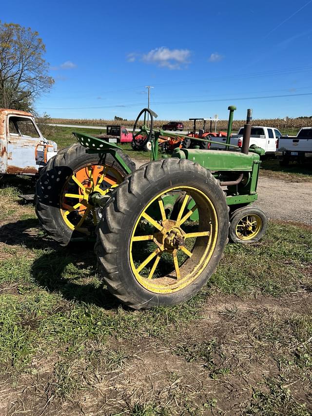 Image of John Deere B equipment image 4