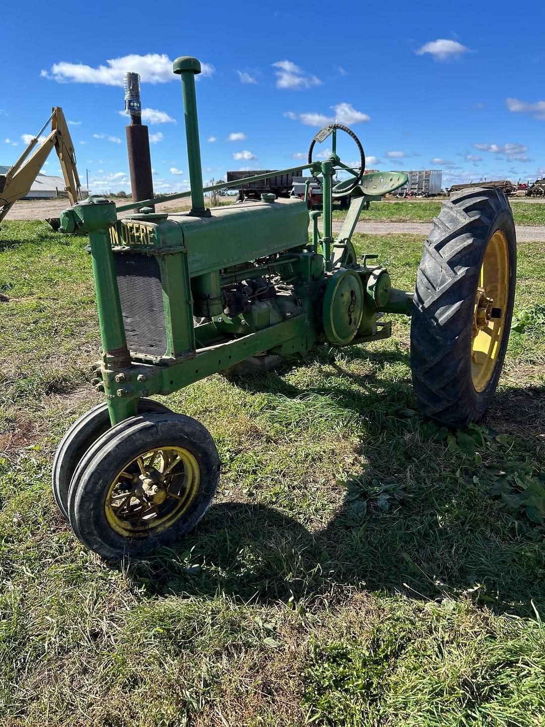 Image of John Deere B Primary image