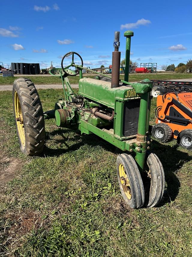 Image of John Deere B equipment image 2