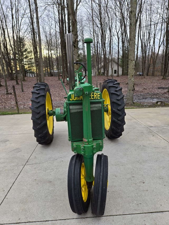 Image of John Deere B equipment image 3