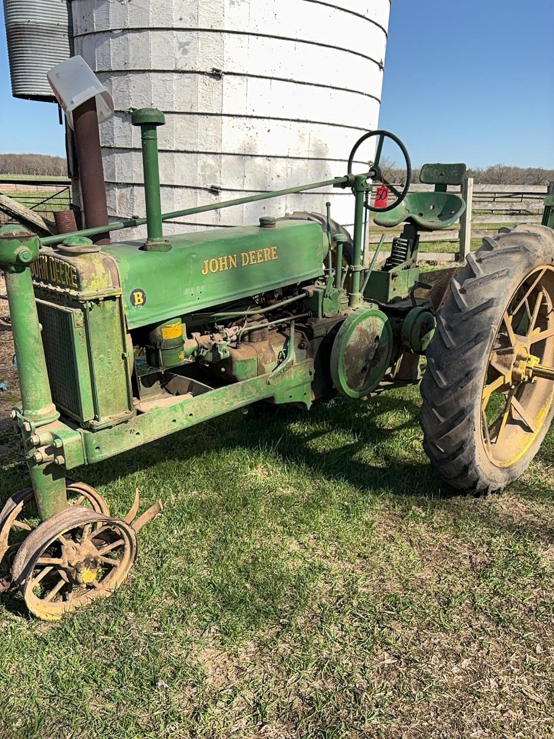 Image of John Deere B Primary image