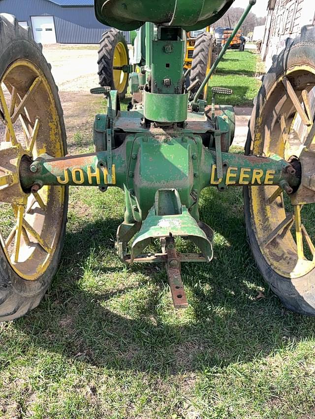 Image of John Deere B equipment image 4