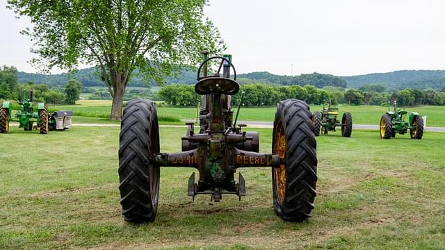 Image of John Deere A equipment image 4