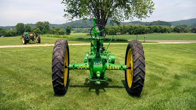 Image of John Deere B equipment image 3