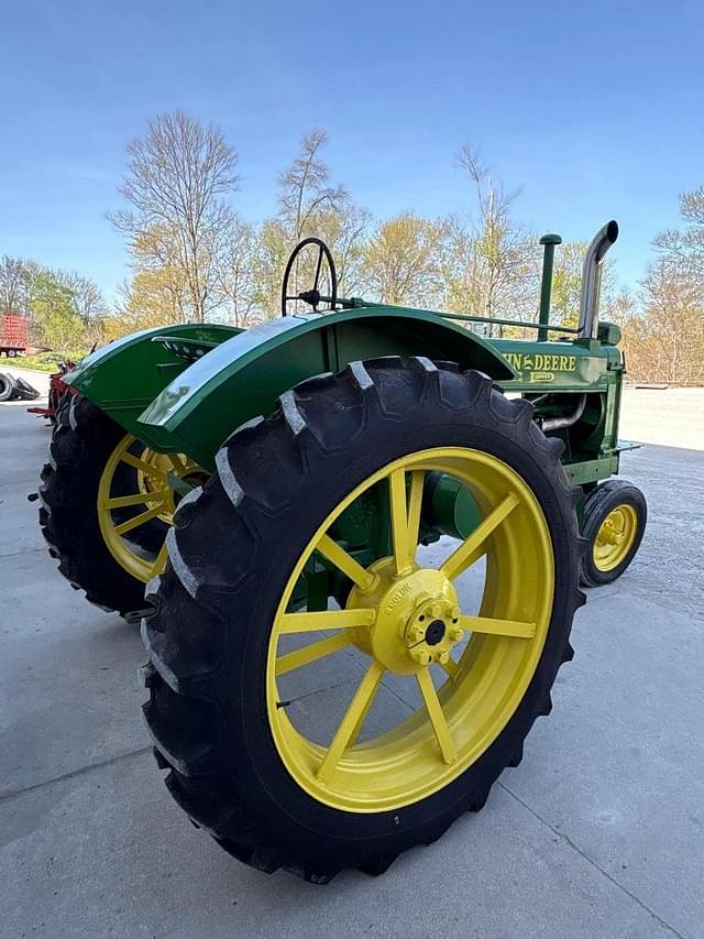 Image of John Deere A equipment image 3