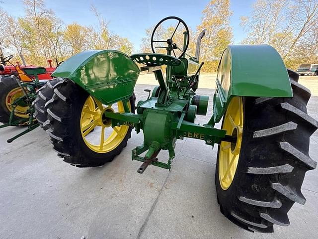 Image of John Deere A equipment image 4
