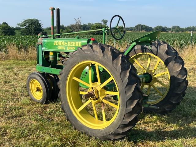 Image of John Deere B equipment image 2