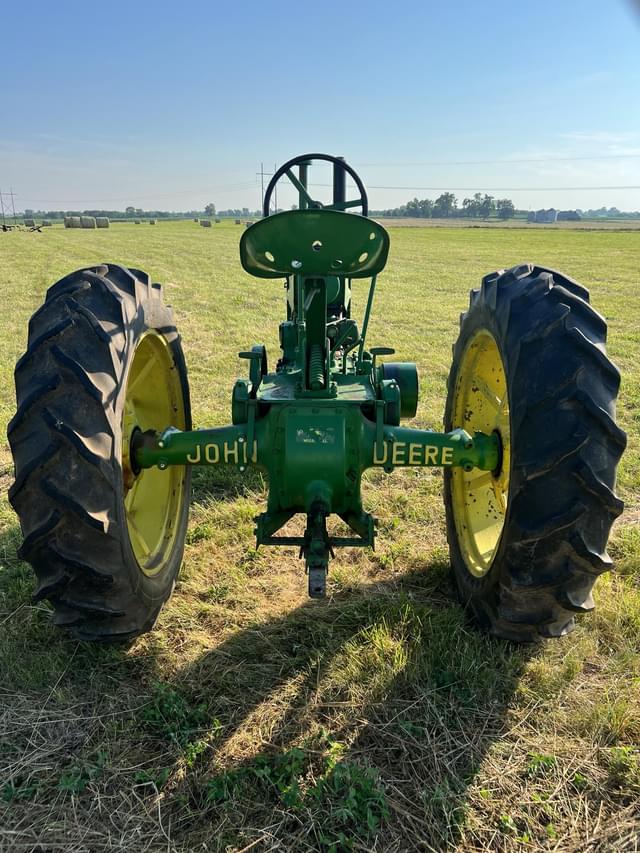 Image of John Deere B equipment image 3