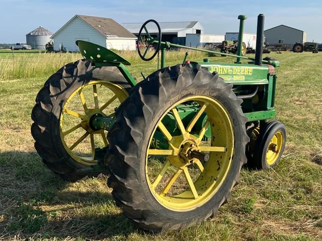 Image of John Deere B equipment image 4