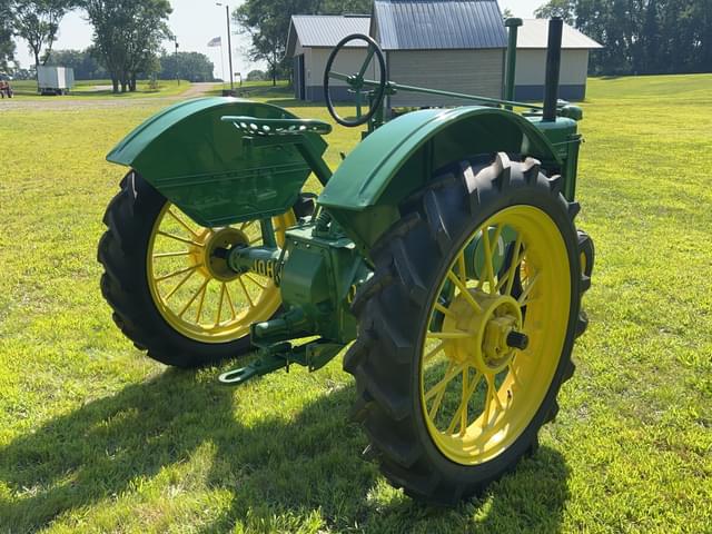 Image of John Deere B equipment image 2