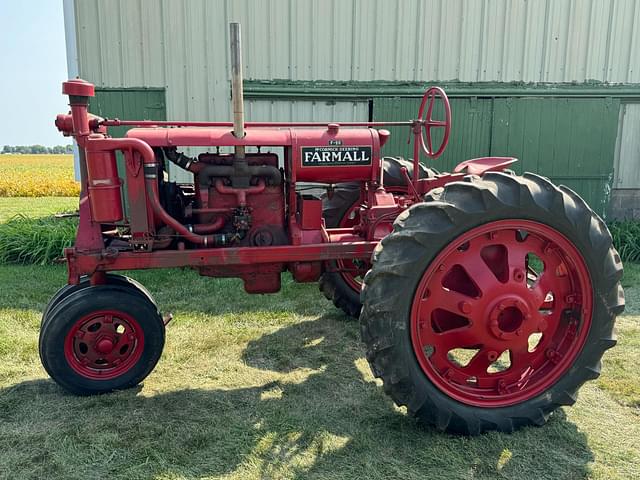 Image of Farmall F-20 equipment image 2