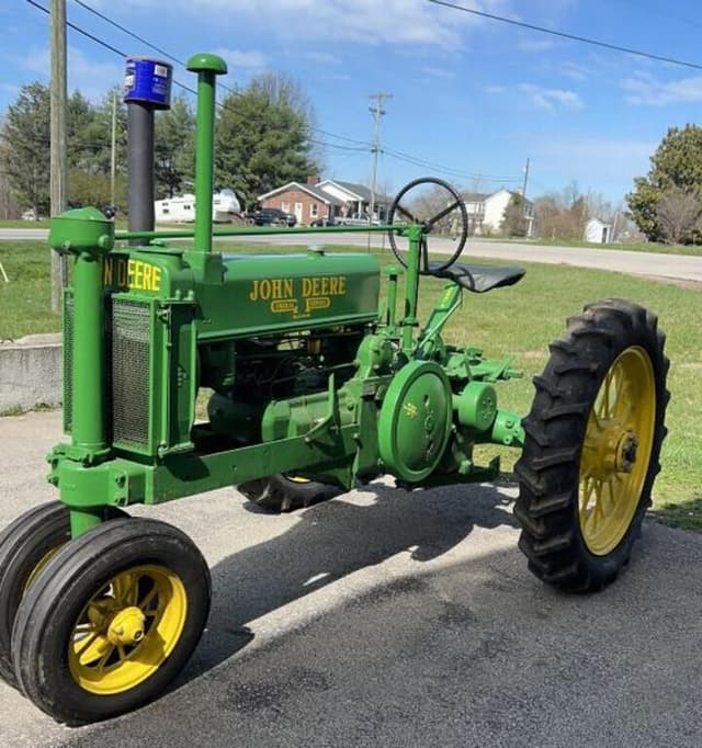 Image of John Deere A equipment image 3