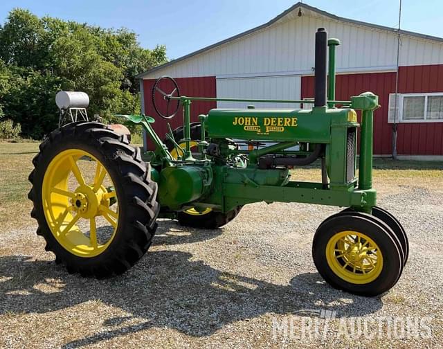 Image of John Deere A equipment image 4