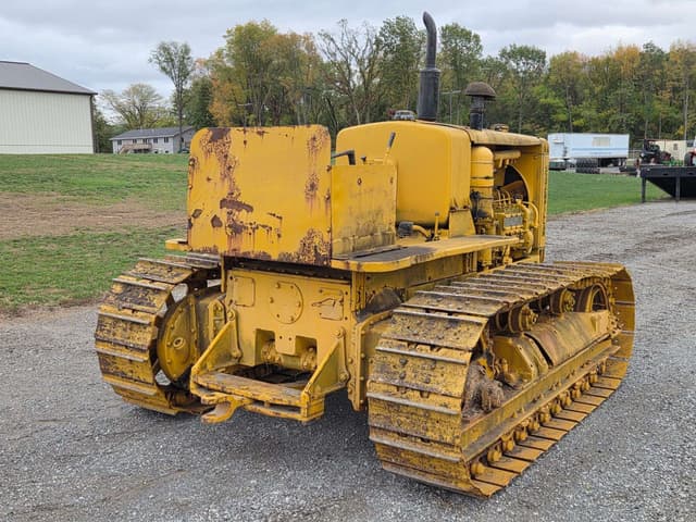 Image of Caterpillar D6 equipment image 4