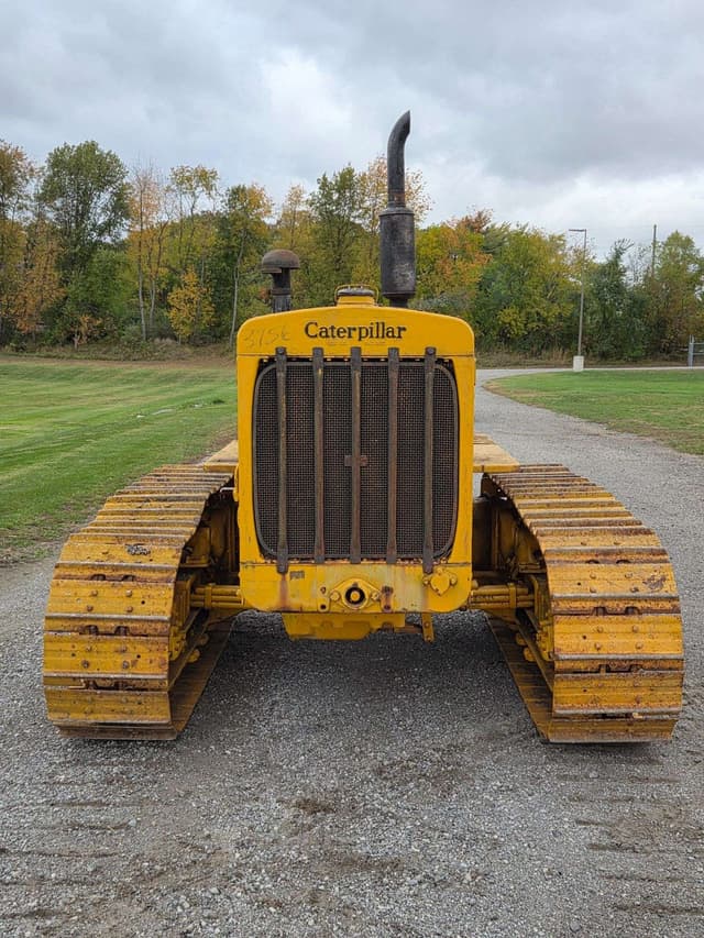 Image of Caterpillar D6 equipment image 1