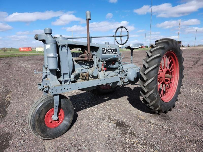 Main image Farmall F-12