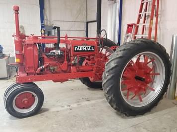 Main image Farmall F-12