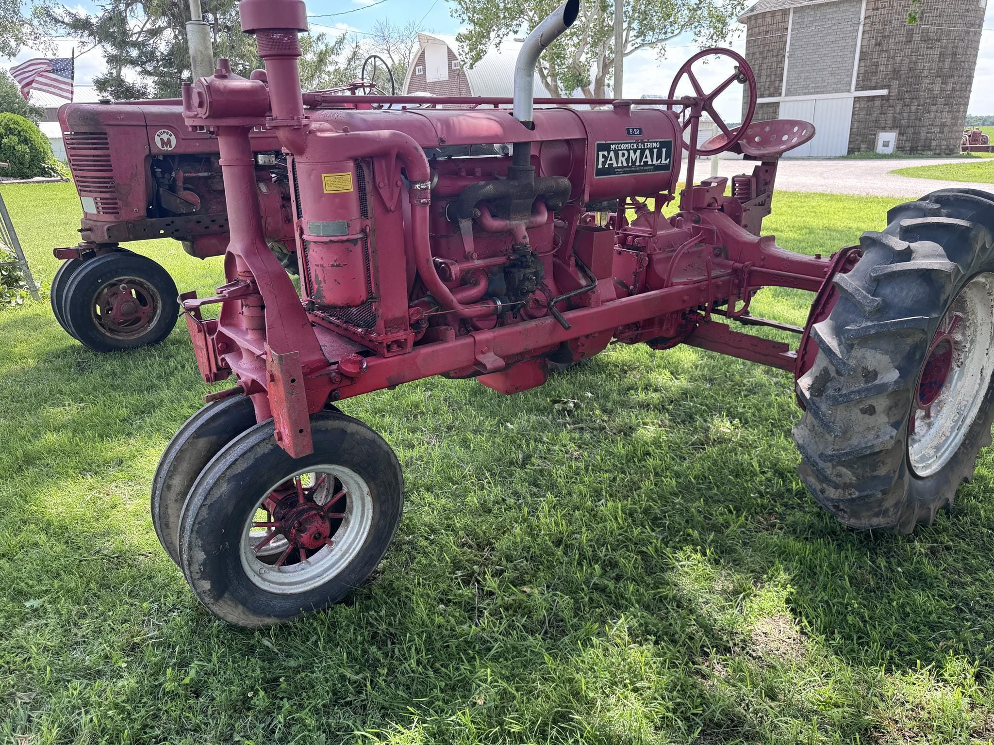 1937 Farmall F-20 Equipment Image0
